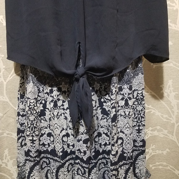 Plus size navy blouse - Picture 5 of 7